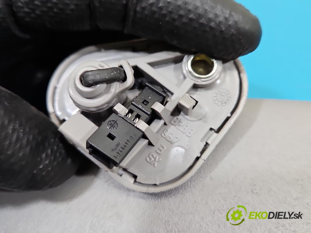 Alfa romeo Giulietta 1.6 jtd 105 HP manual 77 kW 1598 cm3 5- clonítko ľavé