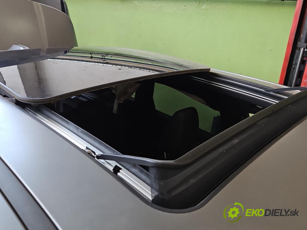 Bmw iX1 U11 0.0 elektrický: 272 HP automatic 200 kW 1 cm3 5- Střešní okno: 9466080 (Sklo karosérie)