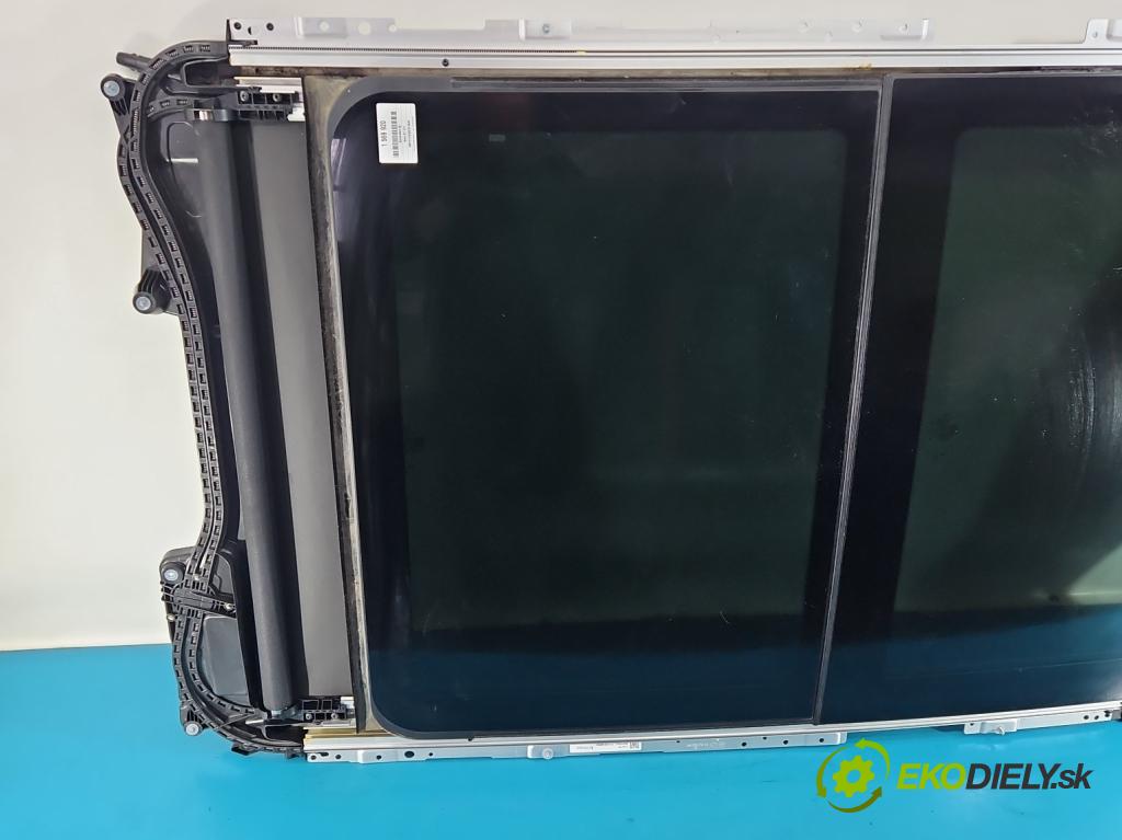 Bmw iX1 U11 0.0 elektrický: 272 HP automatic 200 kW 1 cm3 5- Střešní okno: 9466080 (Sklo karosérie)