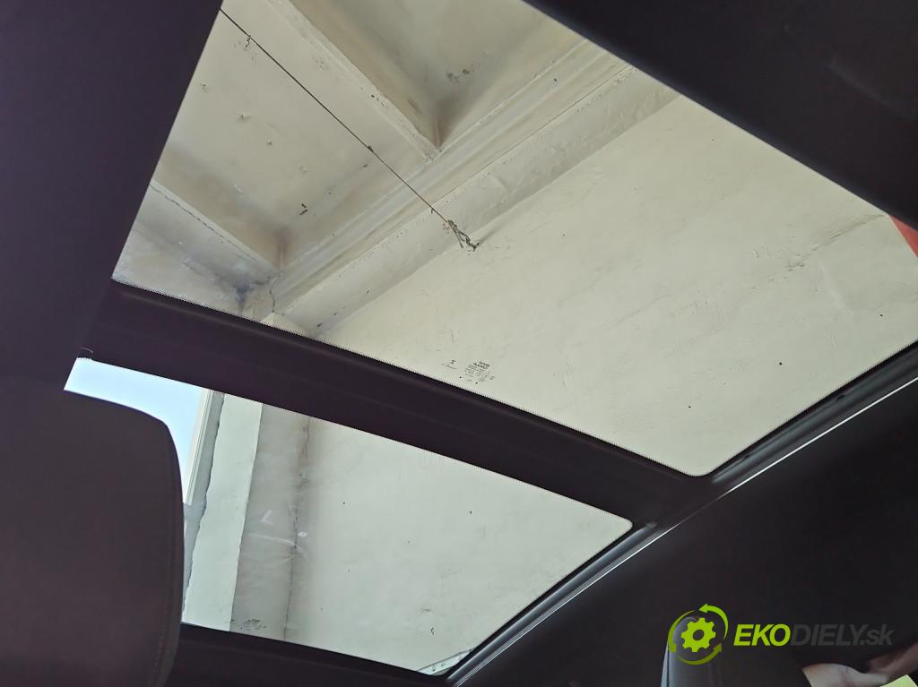 Bmw iX1 U11 0.0 elektrický: 272 HP automatic 200 kW 1 cm3 5- Střešní okno: 9466080 (Sklo karosérie)