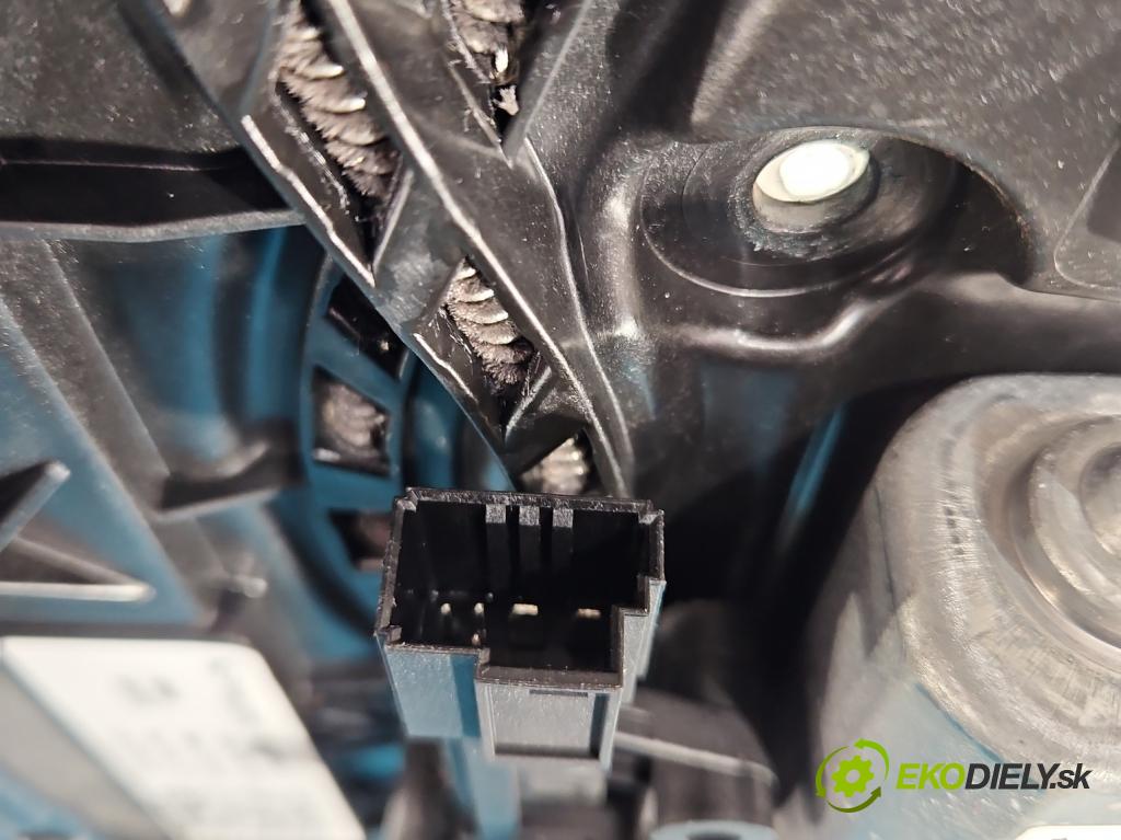 Bmw iX1 U11 0.0 elektrický: 272 HP automatic 200 kW 1 cm3 5- Střešní okno: 9466080 (Sklo karosérie)