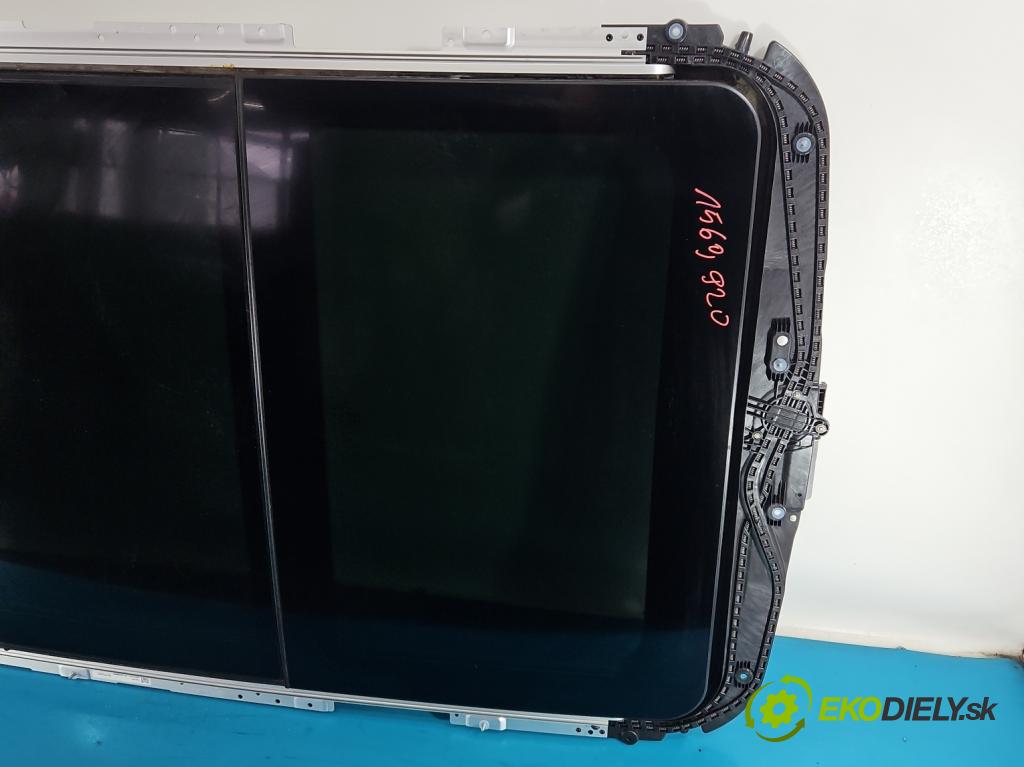 Bmw iX1 U11 0.0 elektrický: 272 HP automatic 200 kW 1 cm3 5- Střešní okno: 9466080 (Sklo karosérie)