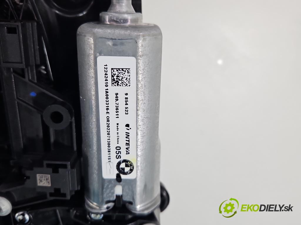 Bmw iX1 U11 0.0 elektrický: 272 HP automatic 200 kW 1 cm3 5- Střešní okno: 9466080 (Sklo karosérie)