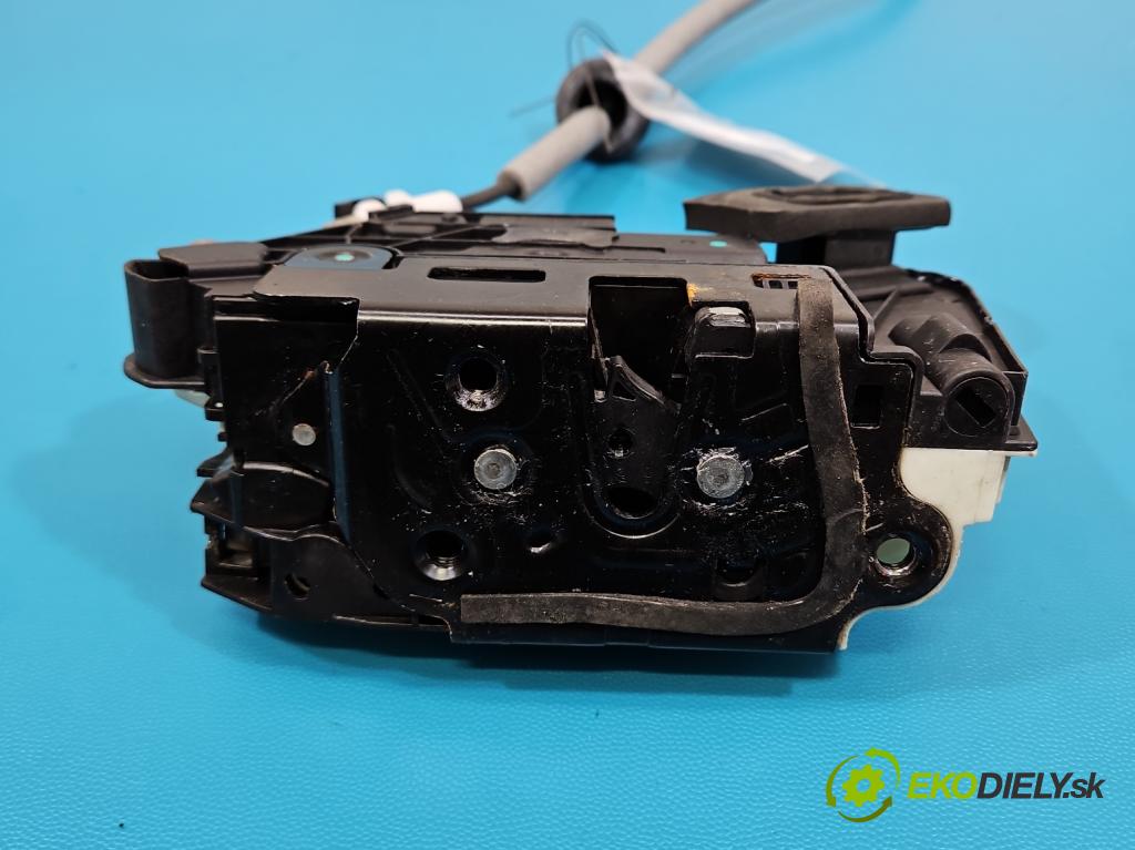 Vw Passat B8 2014 - 2.0 tdi 150 HP automatic 110 kW 1968 cm3 5- zámok predné pravý 461860090