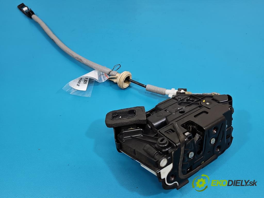 Vw Passat B8 2014 - 2.0 tdi 150 HP automatic 110 kW 1968 cm3 5- zámok zadné ľavý 5E0839015