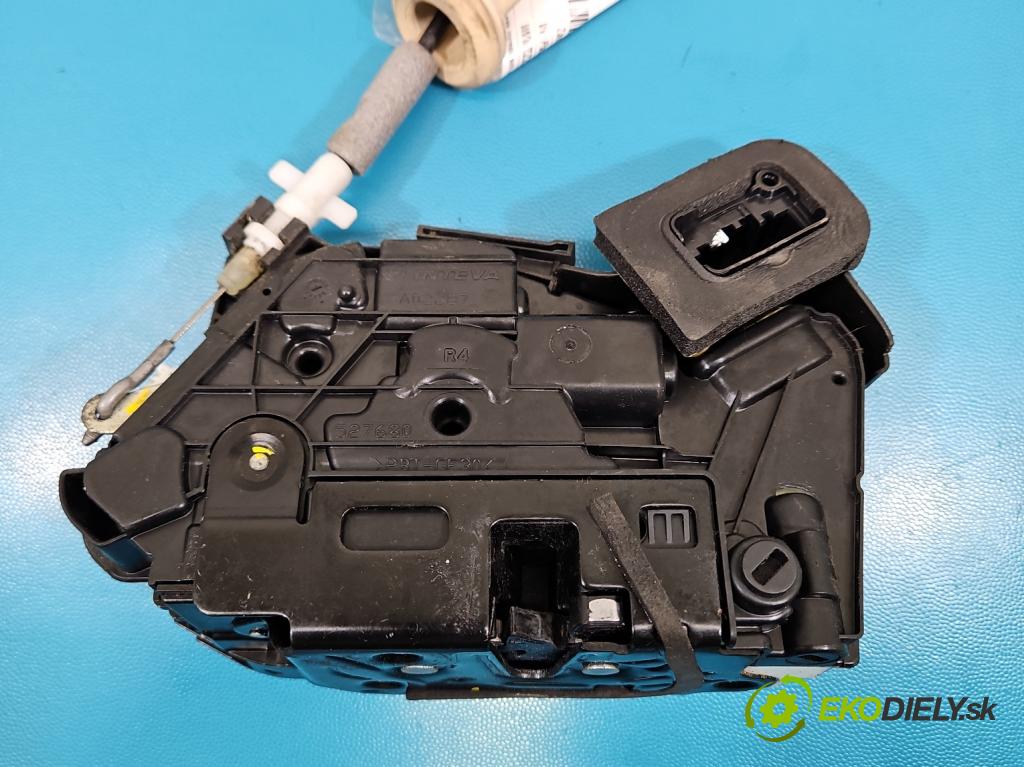 Vw Passat B8 2014 - 2.0 tdi 150 HP automatic 110 kW 1968 cm3 5- zámok zadné pravý 5E0839016