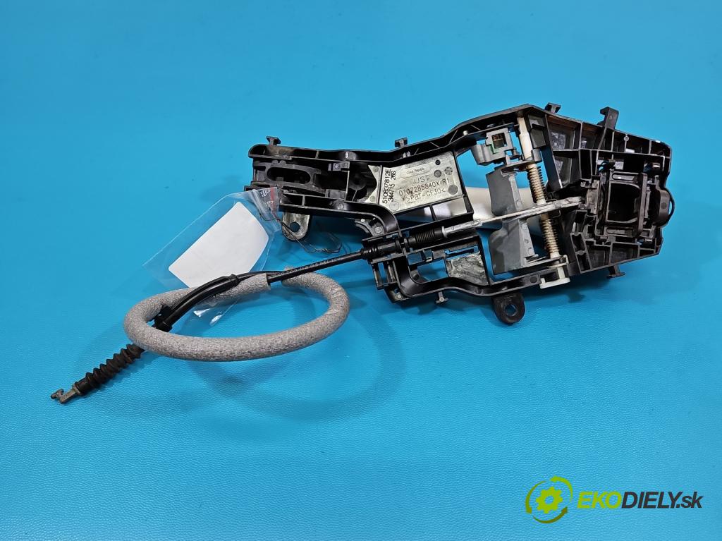 Vw Passat B8 2014 - 2.0 tdi 150 HP automatic 110 kW 1968 cm3 5- rukoväť predné pravé mimo: 510837812E (Kľučka dverí ostatné)