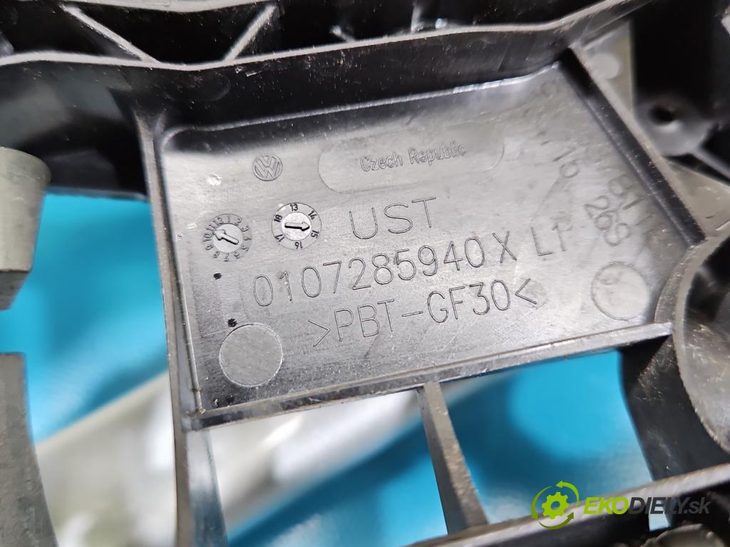 Vw Passat B8 2014 - 2.0 tdi 150 HP automatic 110 kW 1968 cm3 5- rukoväť zadné ľavé mimo: 510837811E (Kľučka dverí ostatné)