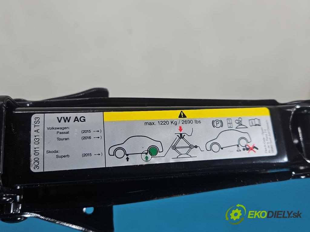 Vw Passat B8 2014 - 2.0 tdi 150 HP automatic 110 kW 1968 cm3 5- mechanizmus okna automobilovy 3Q0011031A
