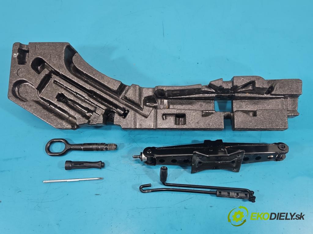 Vw Passat B8 2014 - 2.0 tdi 150 HP automatic 110 kW 1968 cm3 5- mechanizmus okna automobilovy 3Q0011031A