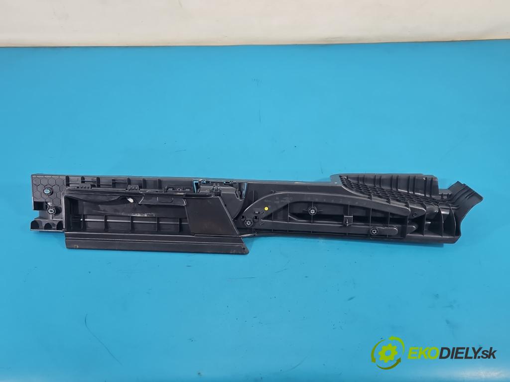 Vw Passat B8 2014 - 2.0 tdi 150 HP automatic 110 kW 1968 cm3 5- Upevnenie: 3G9858831