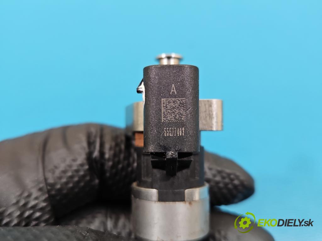 Opel Astra V  2015-2022 1.4 T 125 HP manual 92 kW 1399 cm3 5- vstrek 55577403 (Vstrekovač paliva)