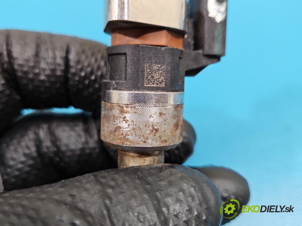 Opel Astra V  2015-2022 1.4 T 125 HP manual 92 kW 1399 cm3 5- vstrek 55577403 (Vstrekovač paliva)