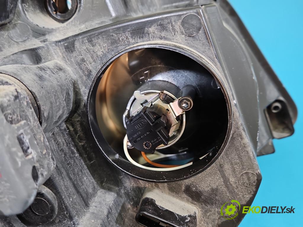 Nissan Qashqai I J10 2006-2013 2.0 dci 150 HP manual 110 kW 1995 cm3 5- Reflektor: ľavý 26060-JD90B (Kľučka dverí ostatné)