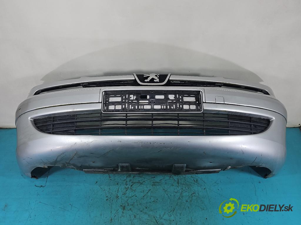 Peugeot 807 2002-2014 2.0 hdi 107 HP automatic 79 kW 1997 cm3 5- nárazník predné  (Kľučka dverí ostatné)