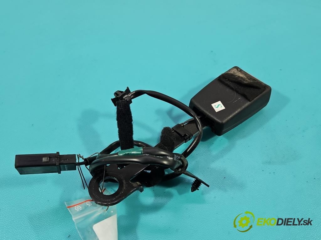 Alfa romeo Giulietta 1.6 jtd 105 HP manual 77 kW 1598 cm3 5- pas bezpečnosť: predné ľavý 34018401