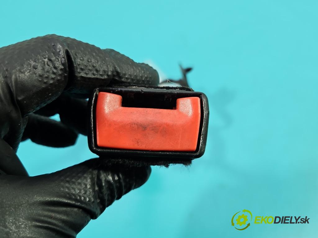 Alfa romeo Giulietta 1.6 jtd 105 HP manual 77 kW 1598 cm3 5- pas bezpečnosť: predné pravý 34018067B