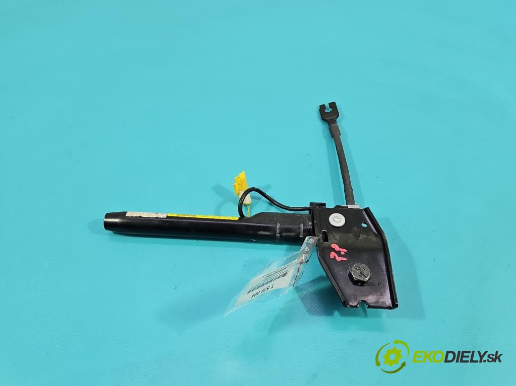 Alfa romeo Giulietta 1.6 jtd 105 HP manual 77 kW 1598 cm3 5- pas bezpečnosť: predné pravý 34059960A