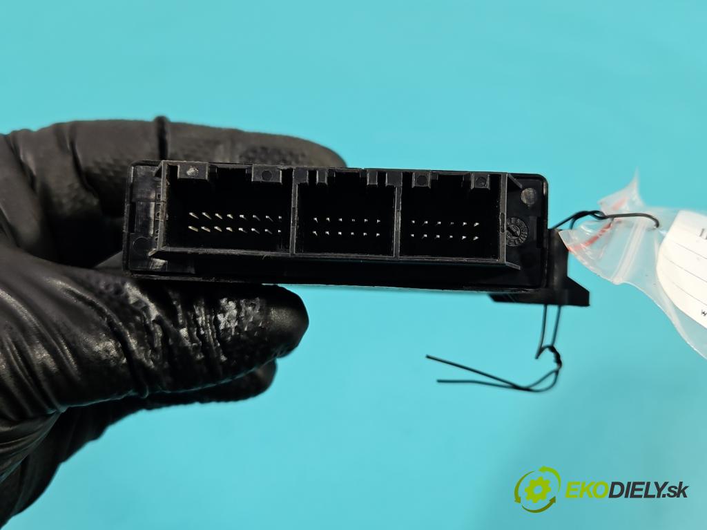 Vw Passat B6 2005-2010 2.0 tdi 140 HP manual 103 kW 1968 cm3 5- riadiaca jednotka parkovaní: 3C0919283B