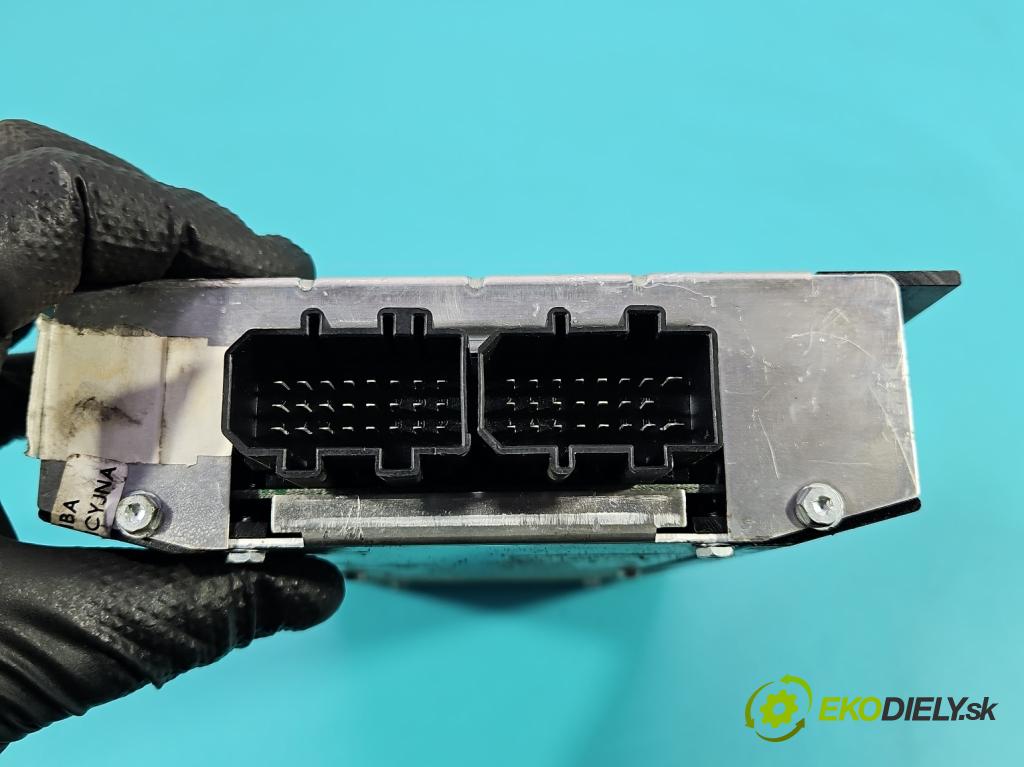 Vw Passat B6 2005-2010 2.0 tdi 140 HP manual 103 kW 1968 cm3 5- Zesilovač: 3C0035456D (Zosilňovač)