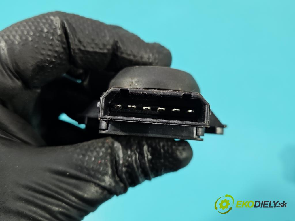 Vw Passat B6 2005-2010 2.0 tdi 140 hp manual 103 kW 1968 cm3 5- Přepínač 8E0959748