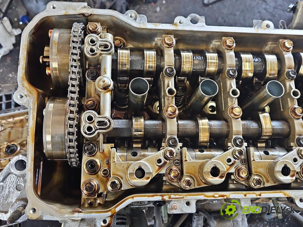 Toyota Verso 2009-2018 1.8 16V 147 HP manual 108 kW 1798 cm3 5- motor benzín: 2ZR