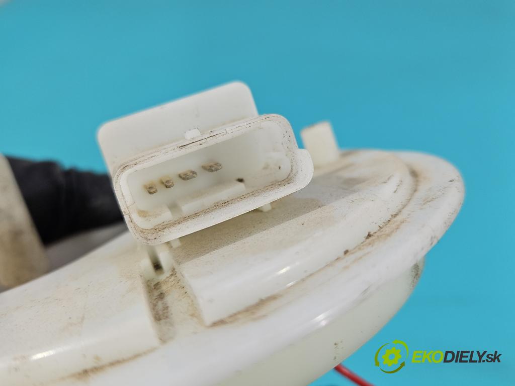 Fiat Stilo 1.6 16V 103 HP manual 76 kW 1596 cm3 5- čerpadlo palivo