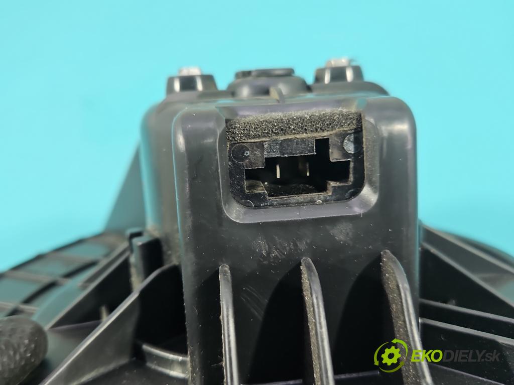 Renault Master III 2010-2024 2.3 dci 131 HP manual 96 kW 2299 cm3 5- ventilátor vzduchu 2002221