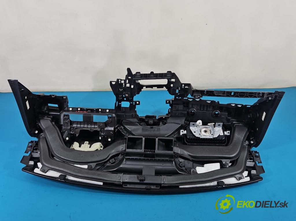 Renault Clio V 2019- 1.0 91 KM automatic 67 kW 999 cm3 5- kokpit,pristrojová doska rozdeľovacia 681009207R