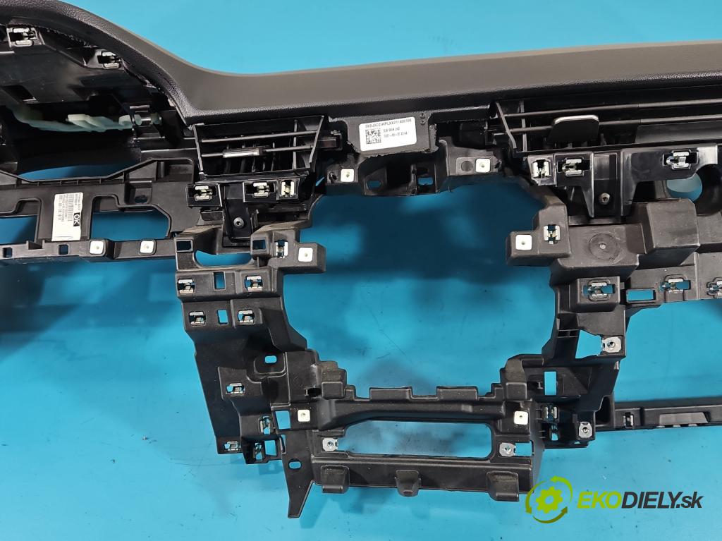 Renault Clio V 2019- 1.0 91 KM automatic 67 kW 999 cm3 5- kokpit,pristrojová doska rozdeľovacia 681009207R