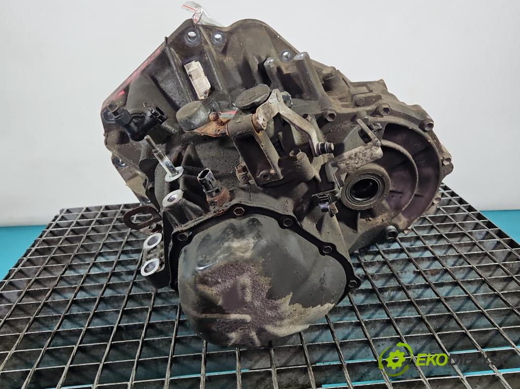 Suzuki SX4 I 2006-2014 1.6 16V 107 HP manual 79 kW 1586 cm3 5- převodovka stupňová manual 79J2