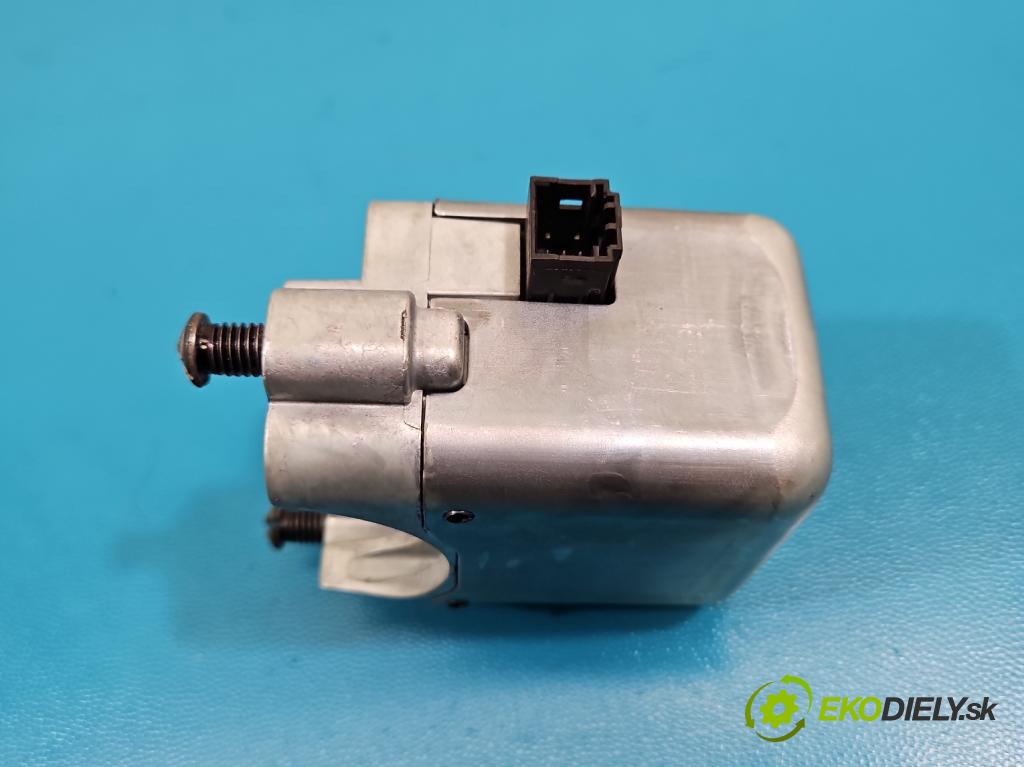 MG MG3  24- 1.5 16V 102 HP automatic 75 kW 1498 cm3 5- Blokáda: řízení: 1147073801 (Riadenie ostatné)