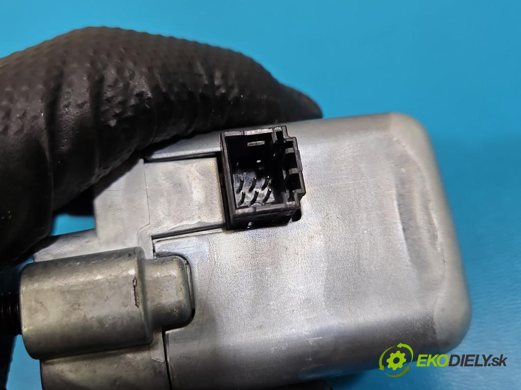 MG MG3  24- 1.5 16V 102 HP automatic 75 kW 1498 cm3 5- Blokáda: řízení: 1147073801 (Riadenie ostatné)