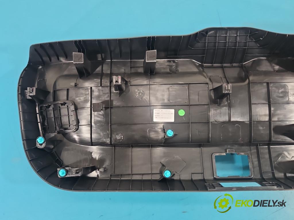 MG MG3  24- 1.5 16V 102 hp automatic 75 kW 1498 cm3 5- Tapacír: kufrových dveří 11198497