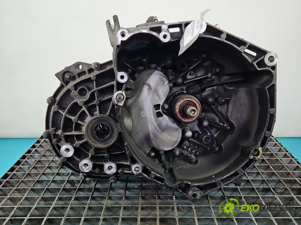 Alfa romeo Giulietta 1.6 jtd 105 hp manual 77 kW 1598 cm3 5- převodovka stupňová manual C63563504