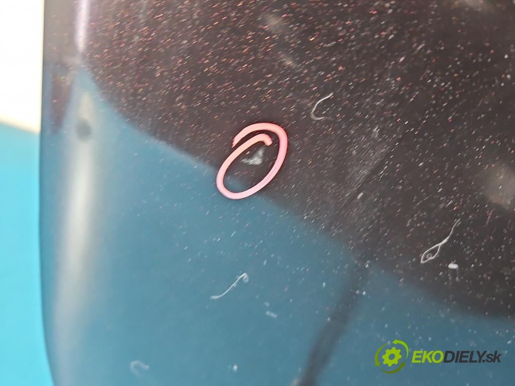 Alfa romeo Giulietta 1.6 jtd 105 HP manual 77 kW 1598 cm3 5- kapota predná