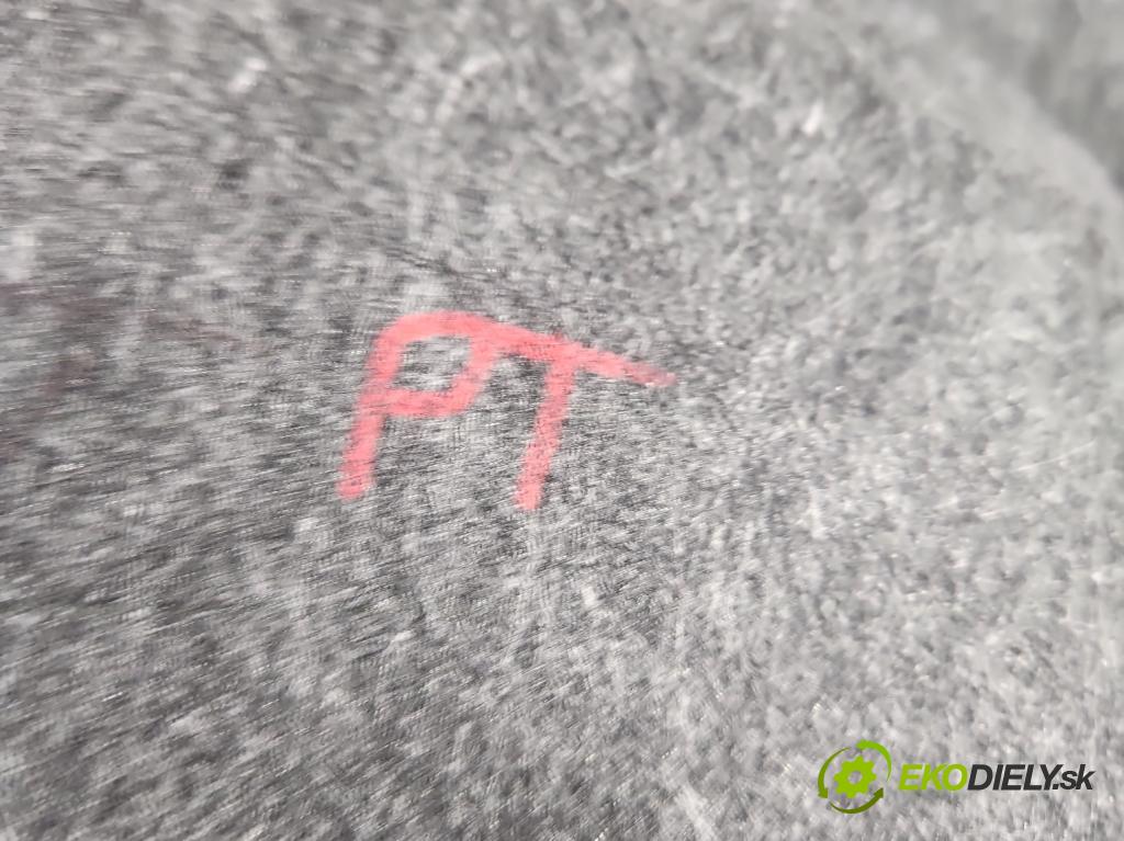 MG MG3  24- 1.5 16V 102 HP automatic 75 kW 1498 cm3 5- Čalounictví: kufra: pravé 11201102