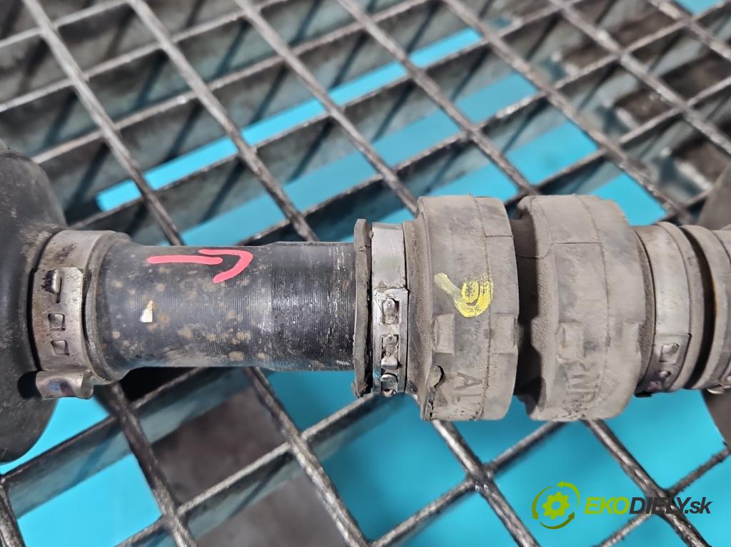 Nissan X-trail III T32 2013-2021 1.6 dci 131 hp automatic 96 kW 1598 cm3 5- poloos přední pravé