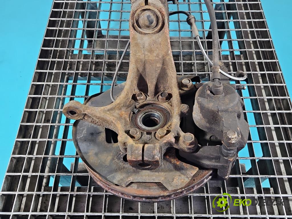 Nissan X-trail III T32 2013-2021 1.6 dci 131 HP automatic 96 kW 1598 cm3 5- náboj ľavé  (Náboj kolesa)