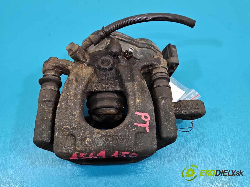 Nissan X-trail III T32 2013-2021 1.6 dci 131 HP automatic 96 kW 1598 cm3 5- brzdič zadné pravý  (Kľučka dverí ostatné)