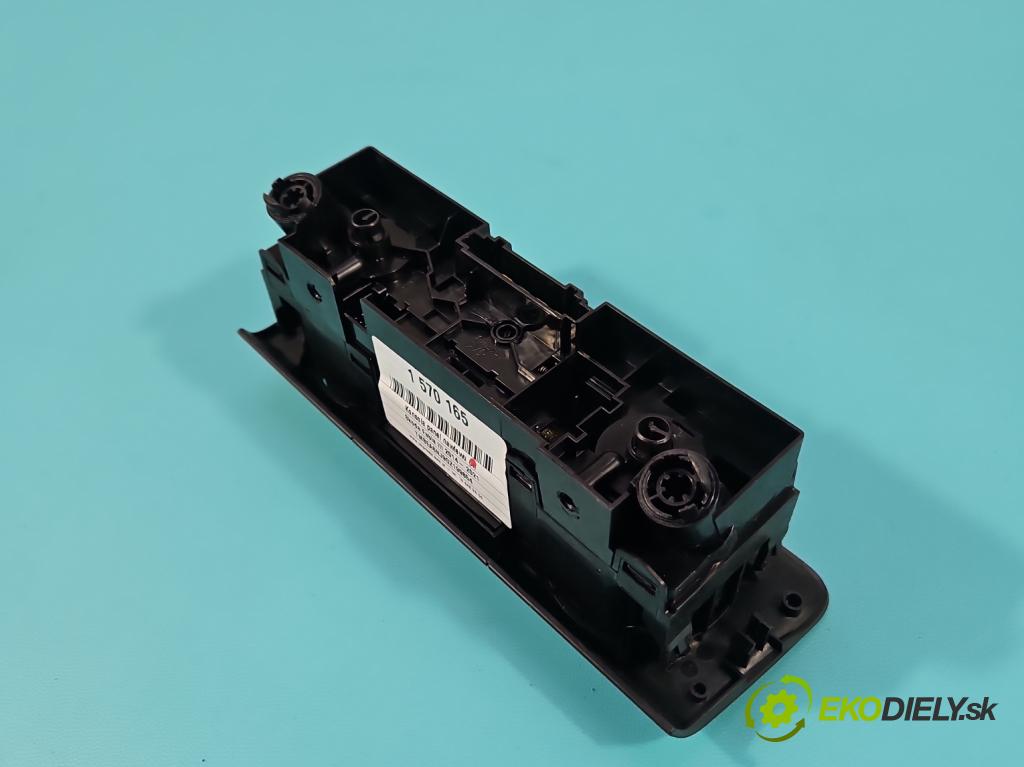 Skoda Fabia III 2014- 2021 1.0 MPI 60 HP manual 44 kW 999 cm3 5- panel kúrenia 6V0820045A