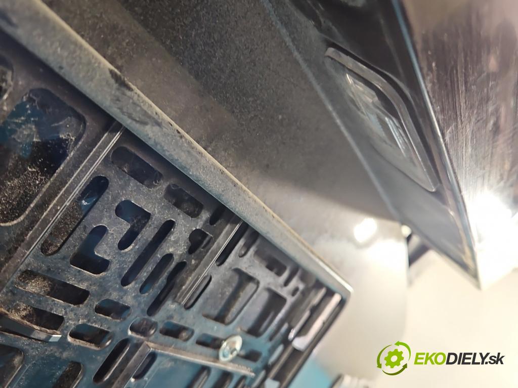 MG MG3  24- 1.5 16V 102 HP automatic 75 kW 1498 cm3 5- zadna kufor  (Kapota zadná (kufor))