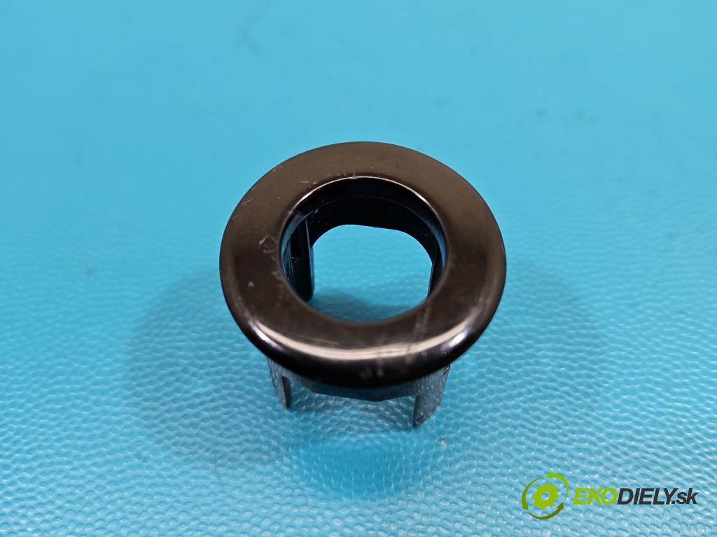 Nissan X-trail III T32 2013-2021 1.6 dci 131 HP automatic 96 kW 1598 cm3 5- Upevnenie: 285334CLOA