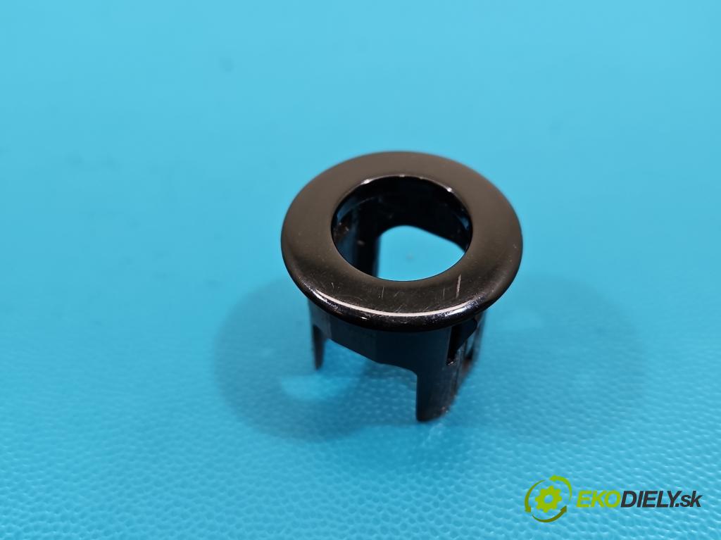 Nissan X-trail III T32 2013-2021 1.6 dci 131 HP automatic 96 kW 1598 cm3 5- Upevnenie: 285334CL0A