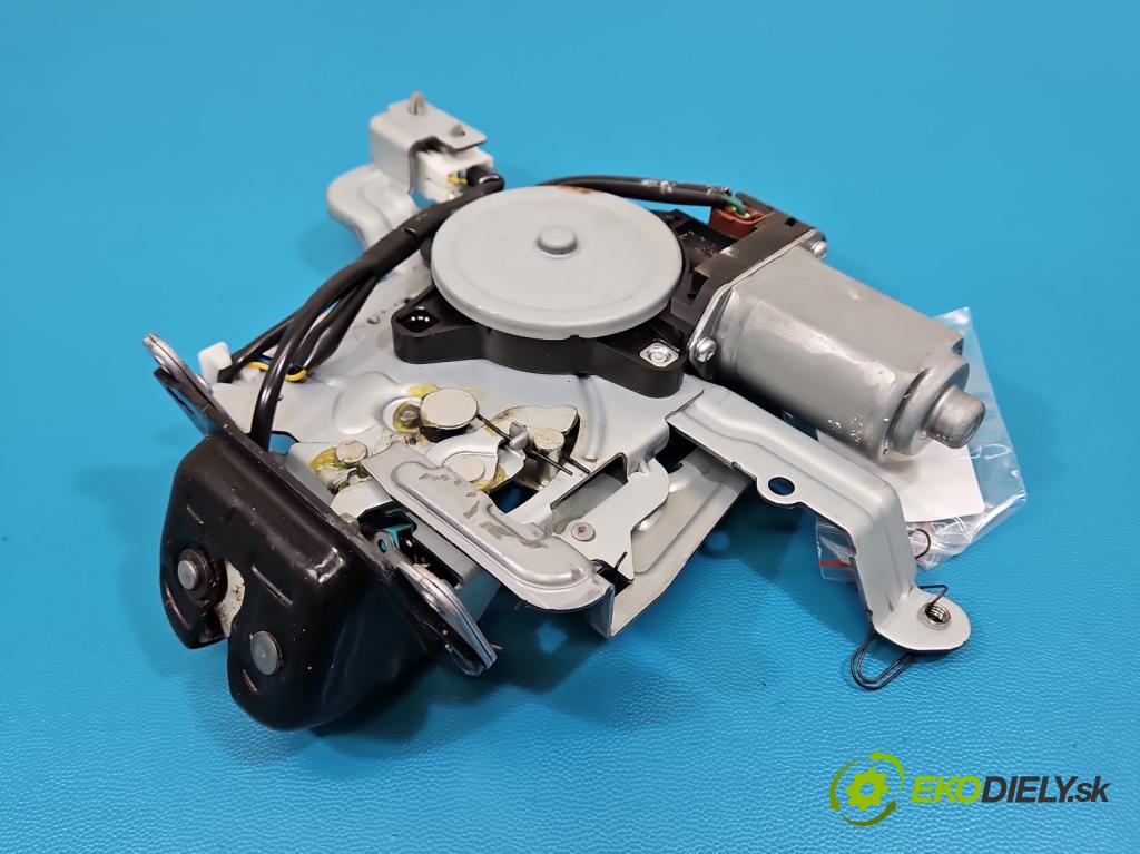 Nissan X-trail III T32 2013-2021 1.6 dci 131 HP automatic 96 kW 1598 cm3 5- zámok kufrové dvere zadné 905520AQ000