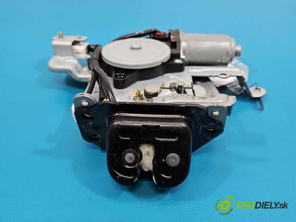 Nissan X-trail III T32 2013-2021 1.6 dci 131 HP automatic 96 kW 1598 cm3 5- zámok kufrové dvere zadné 905520AQ000