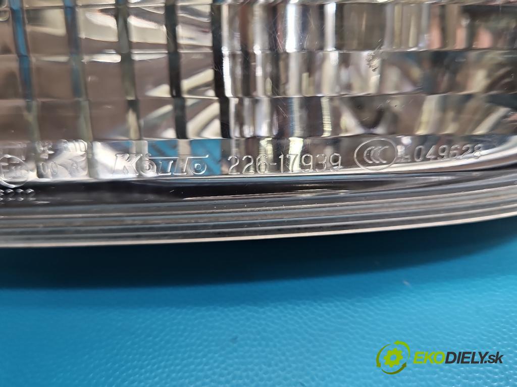 Nissan X-trail III T32 2013-2021 1.6 dci 131 HP automatic 96 kW 1598 cm3 5- svetlo / reflektor zadné ľavé  (Kľučka dverí ostatné)