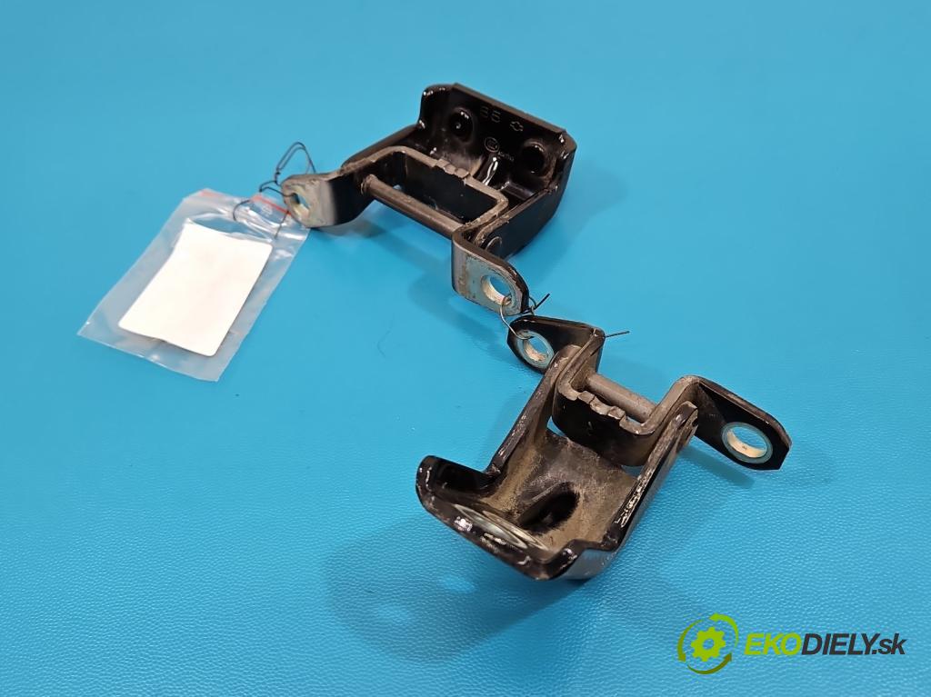 Nissan X-trail III T32 2013-2021 1.6 dci 131 hp automatic 96 kW 1598 cm3 5- Závěs: dveře zadní pravý 