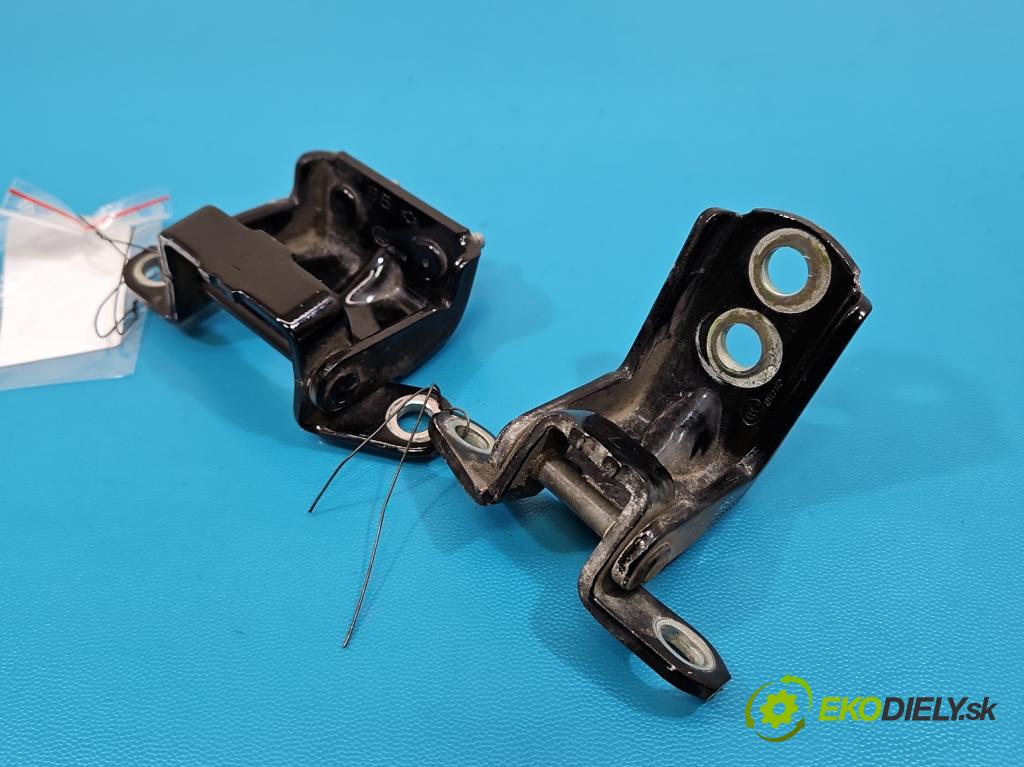 Nissan X-trail III T32 2013-2021 1.6 dci 131 hp automatic 96 kW 1598 cm3 5- Závěs: dveře zadní levý 