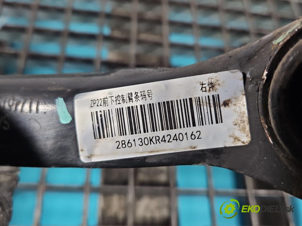 MG MG3  24- 1.5 16V 102 HP automatic 75 kW 1498 cm3 5- predné pravý 11746197R (Kľučka dverí ostatné)